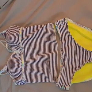 Juniors size 16 two piece LIKE NEW bathingsuit